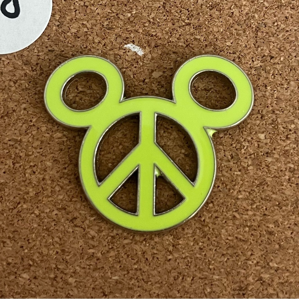 Disney Mickey Peace Sign Pin